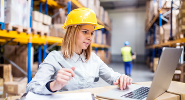 700X380 Turning Your 3PL Into An E Commerce Powerhouse With An Order Management System Blog Banner (1)